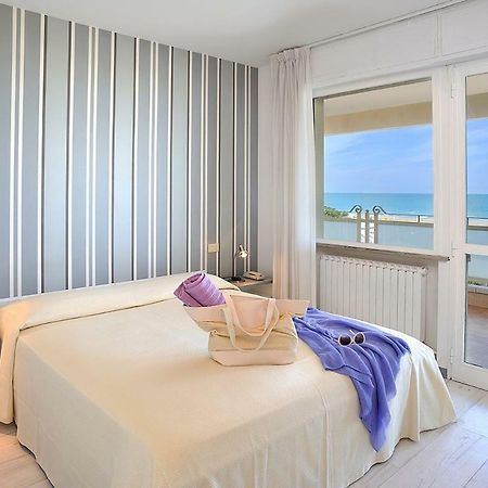 Residence Riccione Beach Apartments Ngoại thất bức ảnh