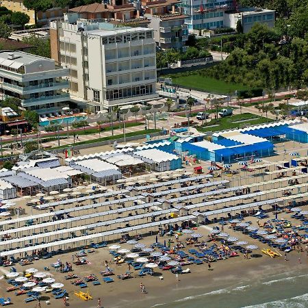 Residence Riccione Beach Apartments Ngoại thất bức ảnh