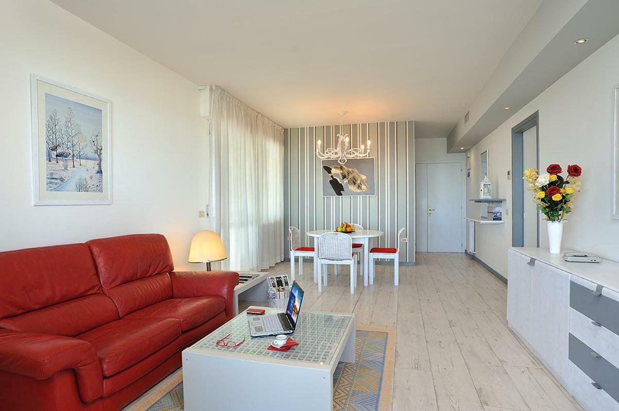 Residence Riccione Beach Apartments Ngoại thất bức ảnh